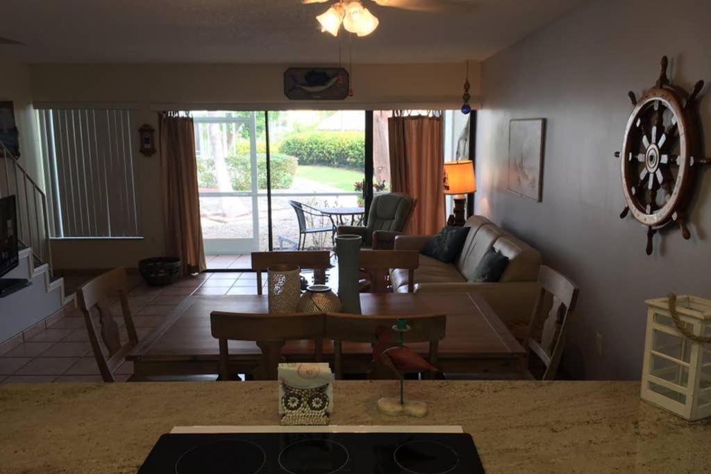 Licensed Mgr - 2/2 Villa - Oceanfront Beach Resort - Saltwater Lagoon & Marina! Key Largo Exteriör bild